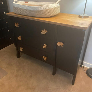 Sarah M. nursery decor photo