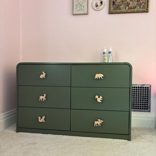 Sarah M. nursery decor photo